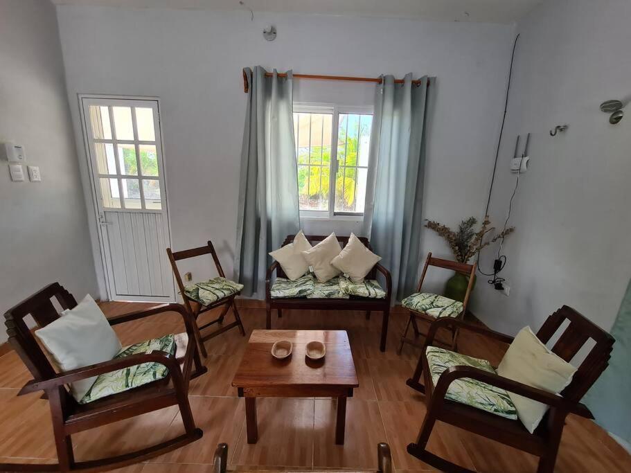 Casa Perla Marina, Pequena Casa Frente A La Playa. Apartment Ел Куйо Екстериор снимка