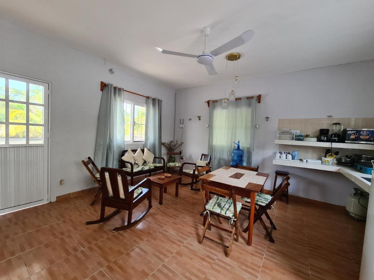 Casa Perla Marina, Pequena Casa Frente A La Playa. Apartment Ел Куйо Екстериор снимка